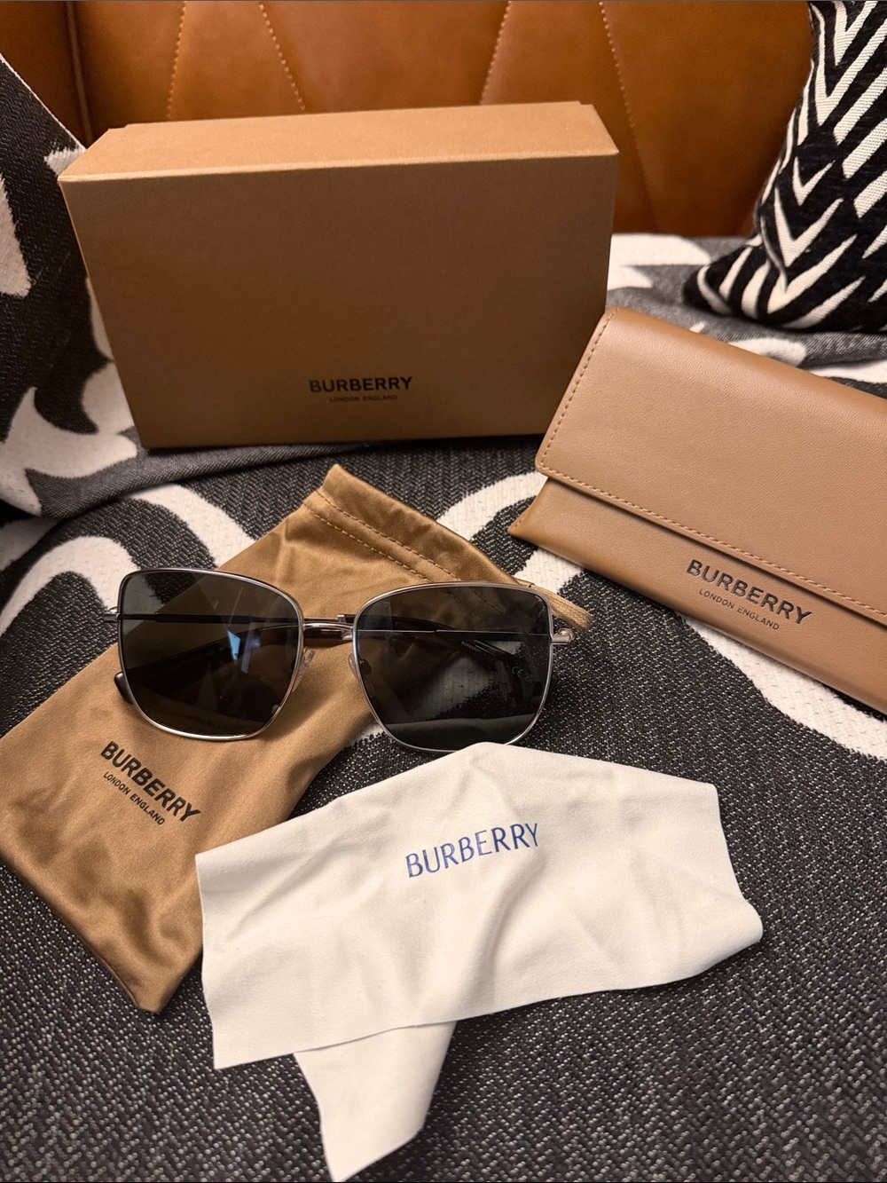 Burberry Sunglasses with Tan Accessories